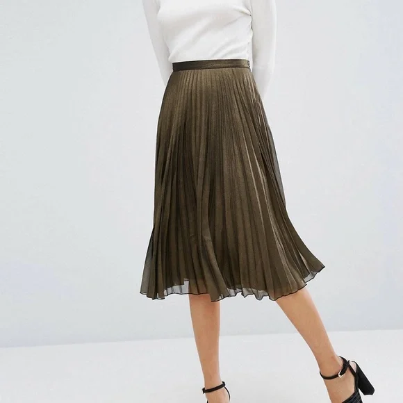 Oasis Skirts Oasis Metallic Pleated Skirt Poshmark